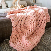 Hand Knitted Chunky Blanket - 80x100cm / 31.5x39.4in - visitors